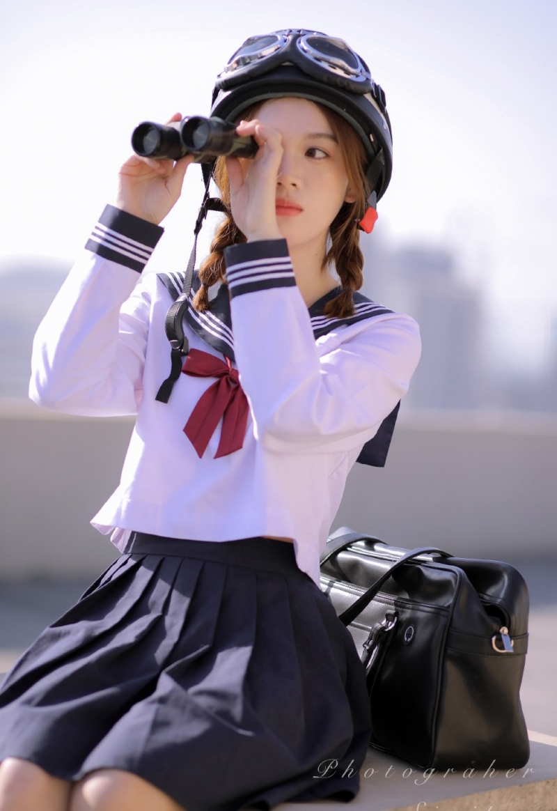 JK制服美女韩式麻花辫精选图片