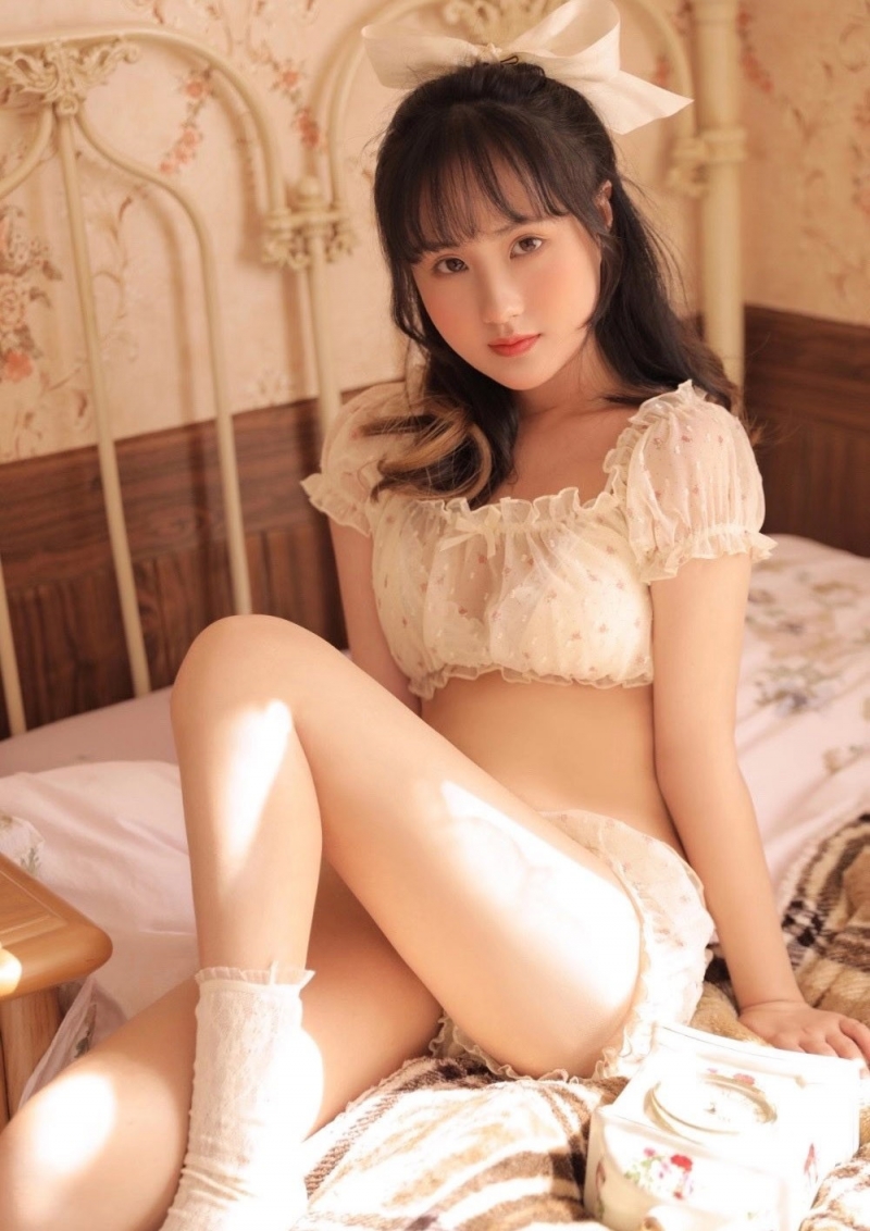 极品透视美女小蛮腰大长腿套图