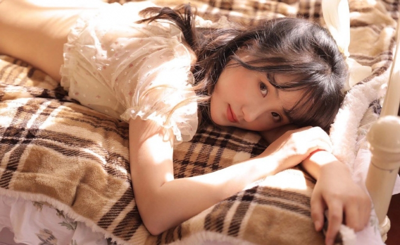 极品透视美女小蛮腰大长腿套图