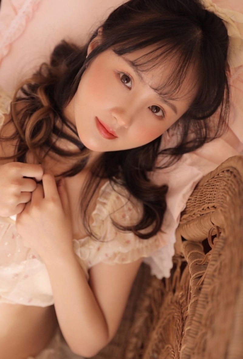 极品透视美女小蛮腰大长腿套图