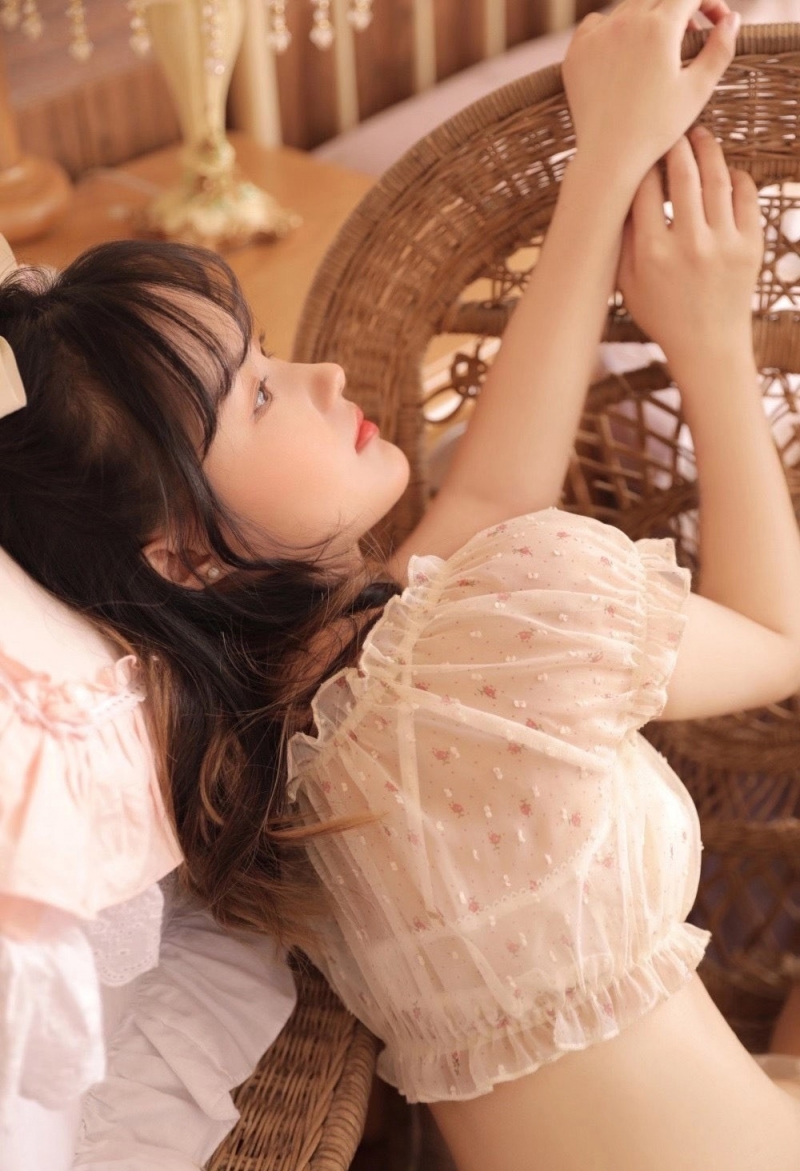 极品透视美女小蛮腰大长腿套图