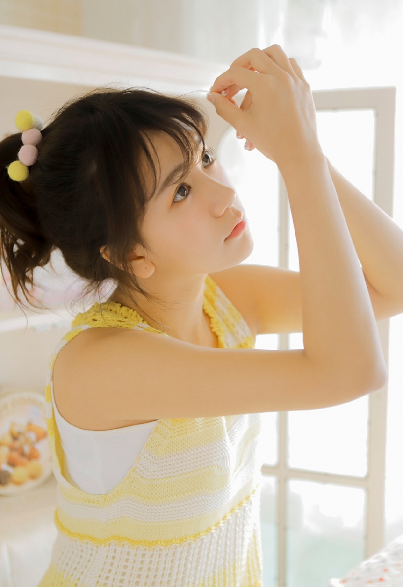 连衣裙小姐姐美腿玉足私房写真