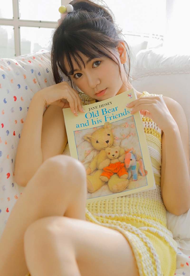 连衣裙小姐姐美腿玉足私房写真