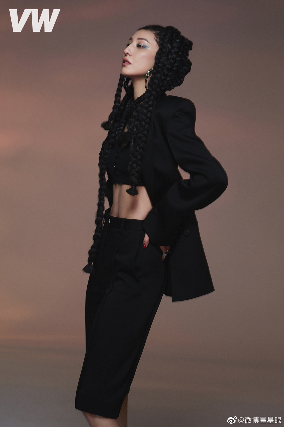 郑希怡非洲脏辫造型野性十足写真