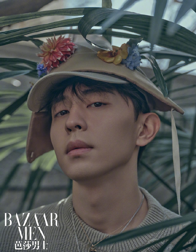 邓伦变童趣王子故事感满满写真