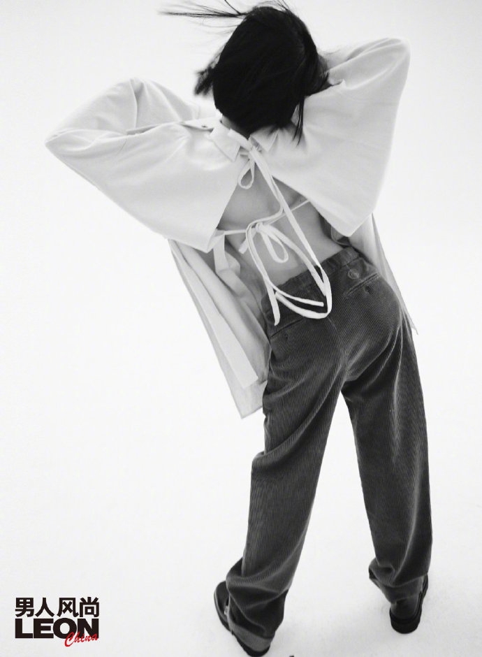 倪妮利落短发又美又飒时尚写真