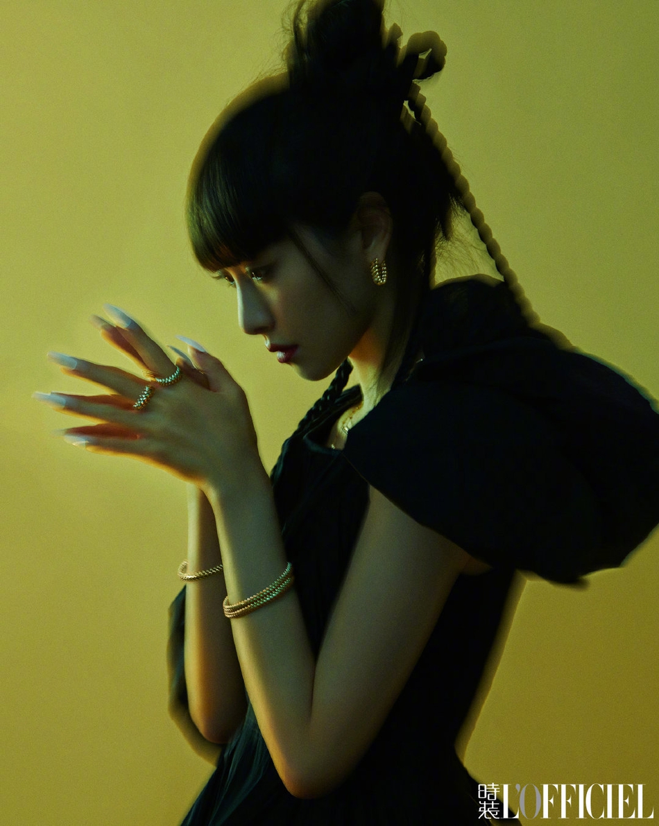 宋茜齐刘海造型二次元十足写真