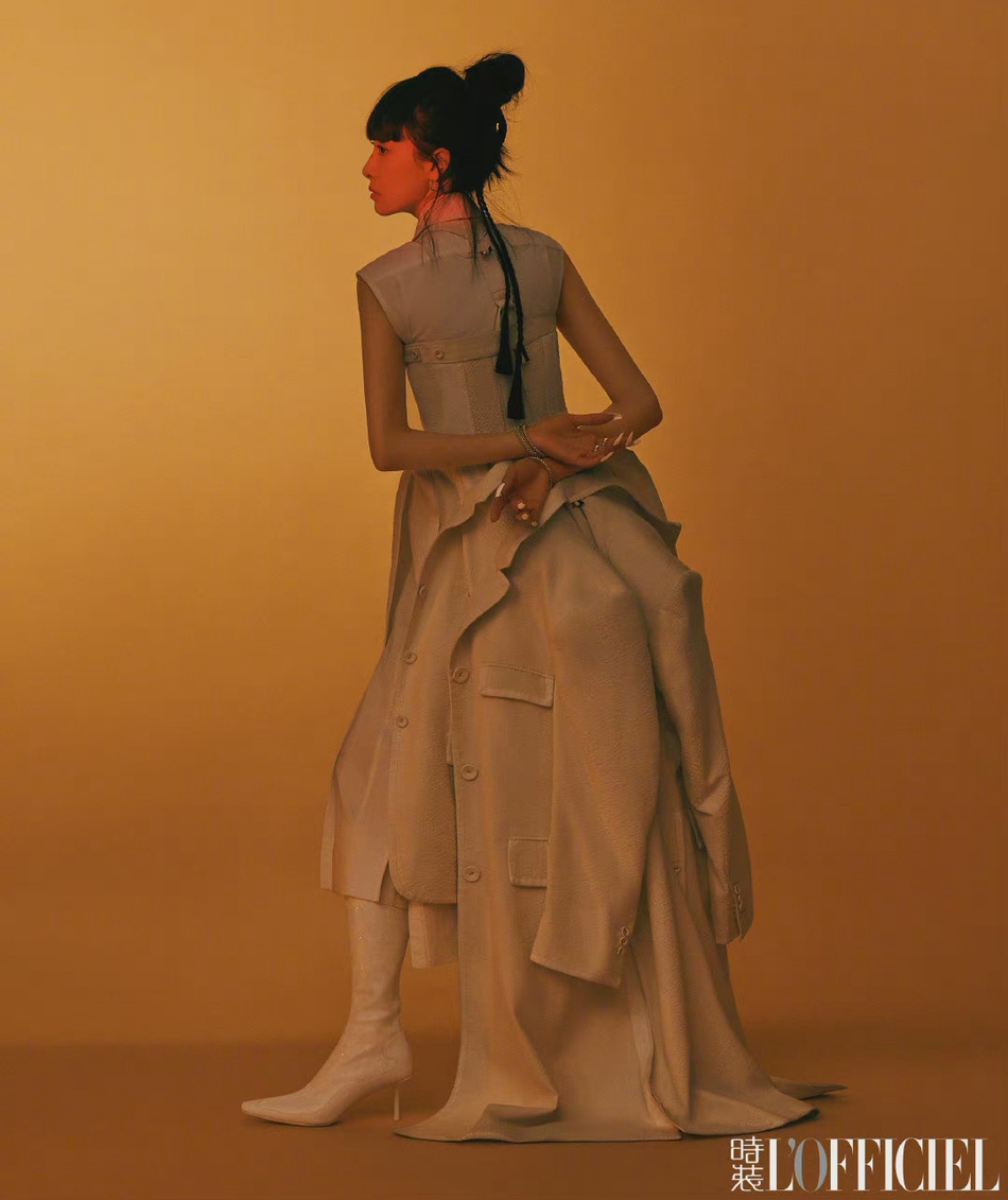 宋茜齐刘海造型二次元十足写真