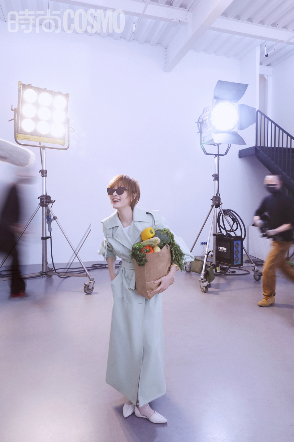 孙俪酷飒出镜展现满满活力写真