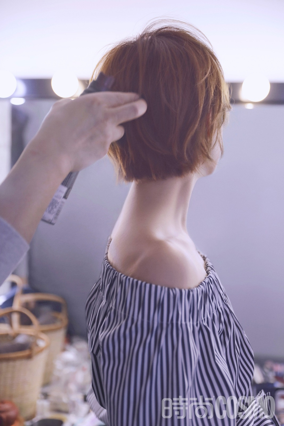 孙俪酷飒出镜展现满满活力写真