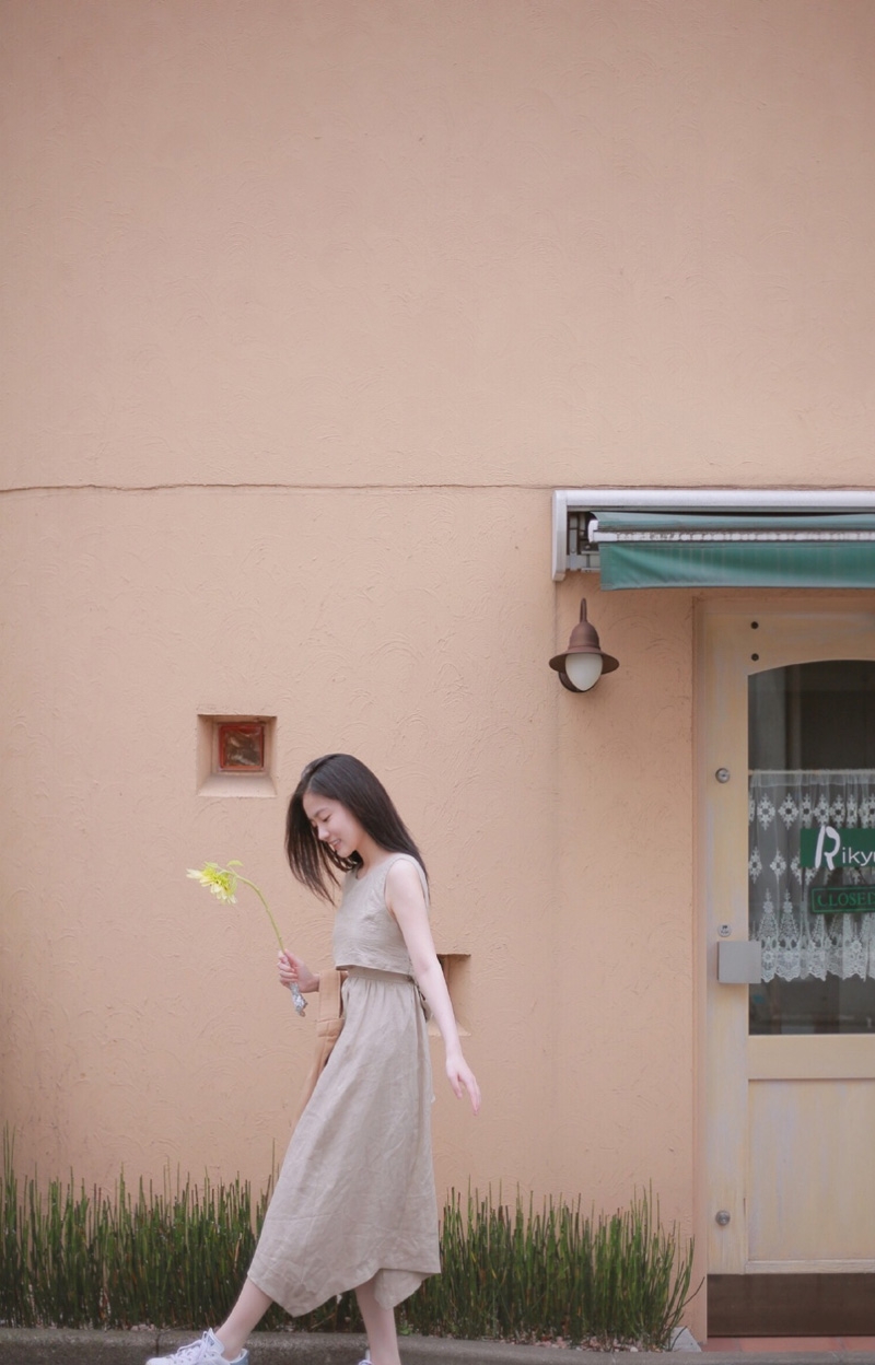 汤梦佳长发飘飘女神范十足写真