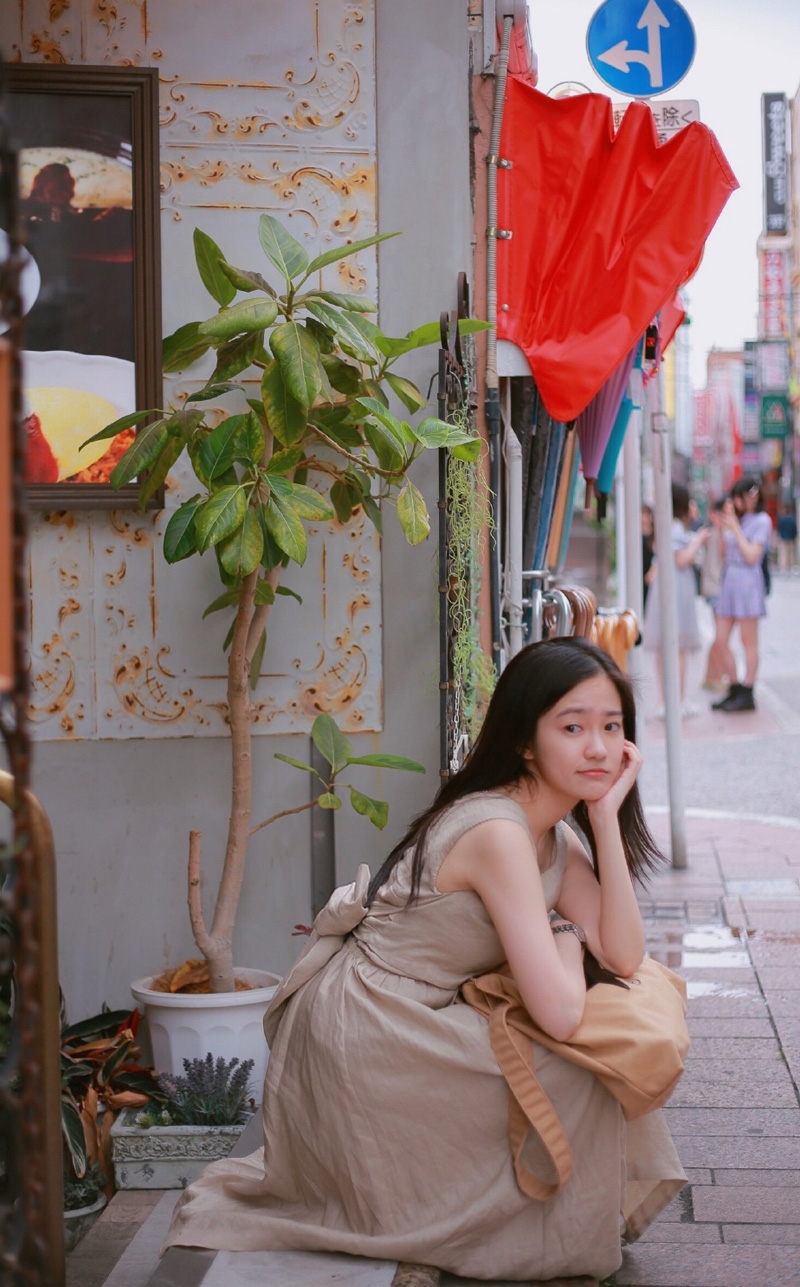 汤梦佳长发飘飘女神范十足写真