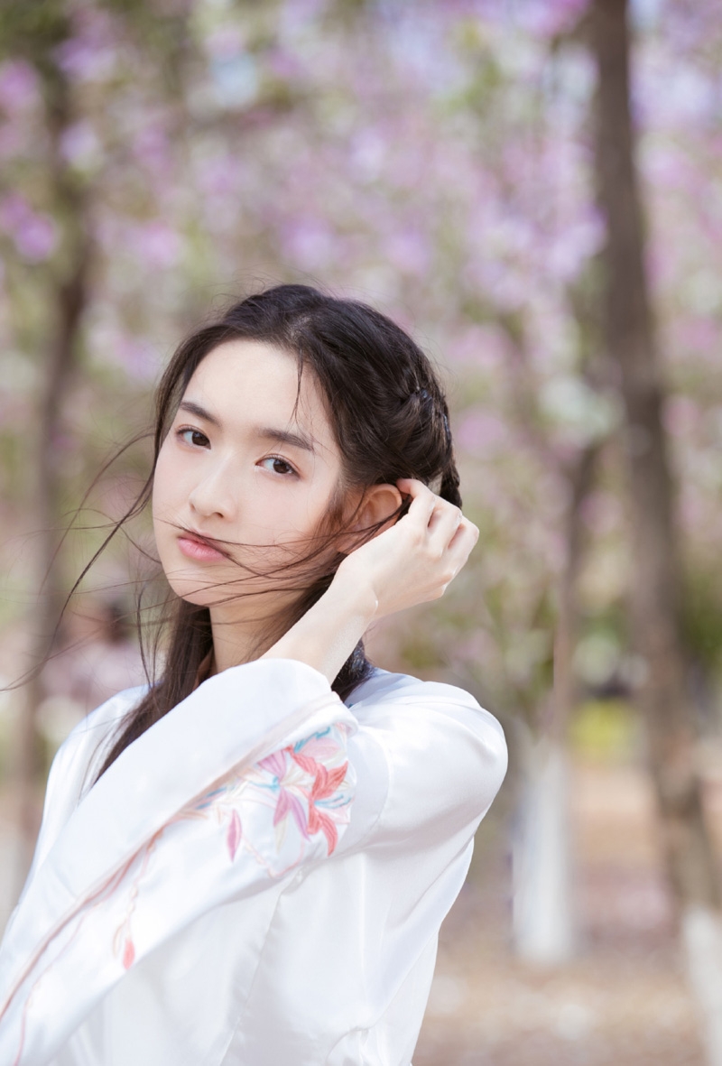 王玉雯化身古装美女清新唯美写真