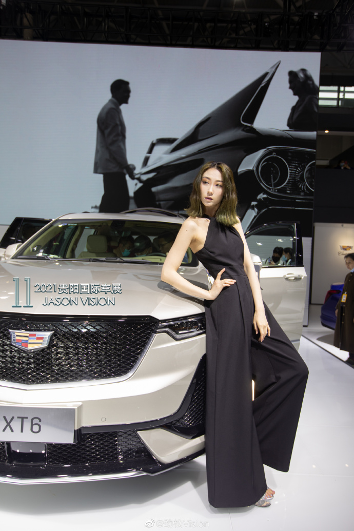 高跟鞋美女车模性感小蛮腰写真