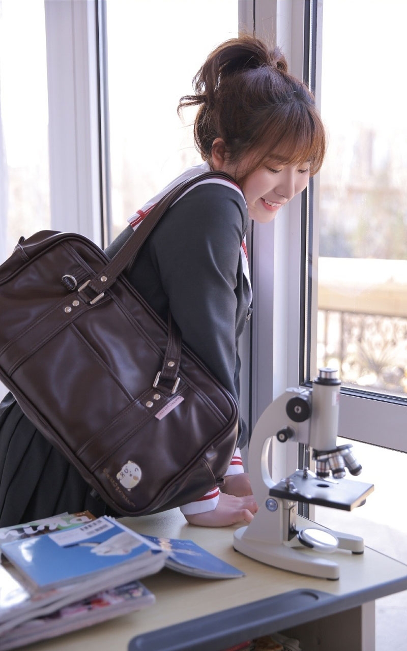 马尾辫美女学生妹水手制服写真