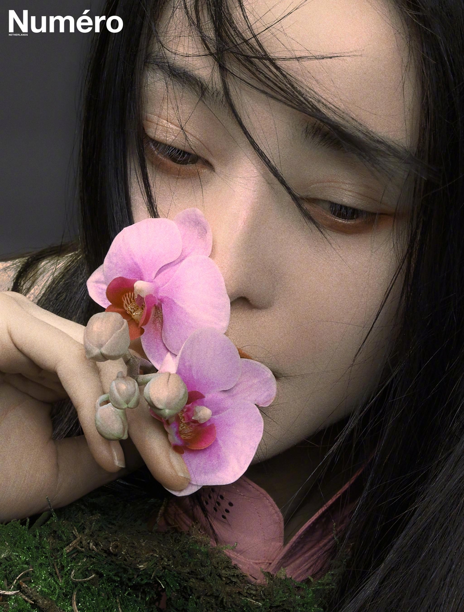 范冰冰长发飘飘醉卧镜花水月写真