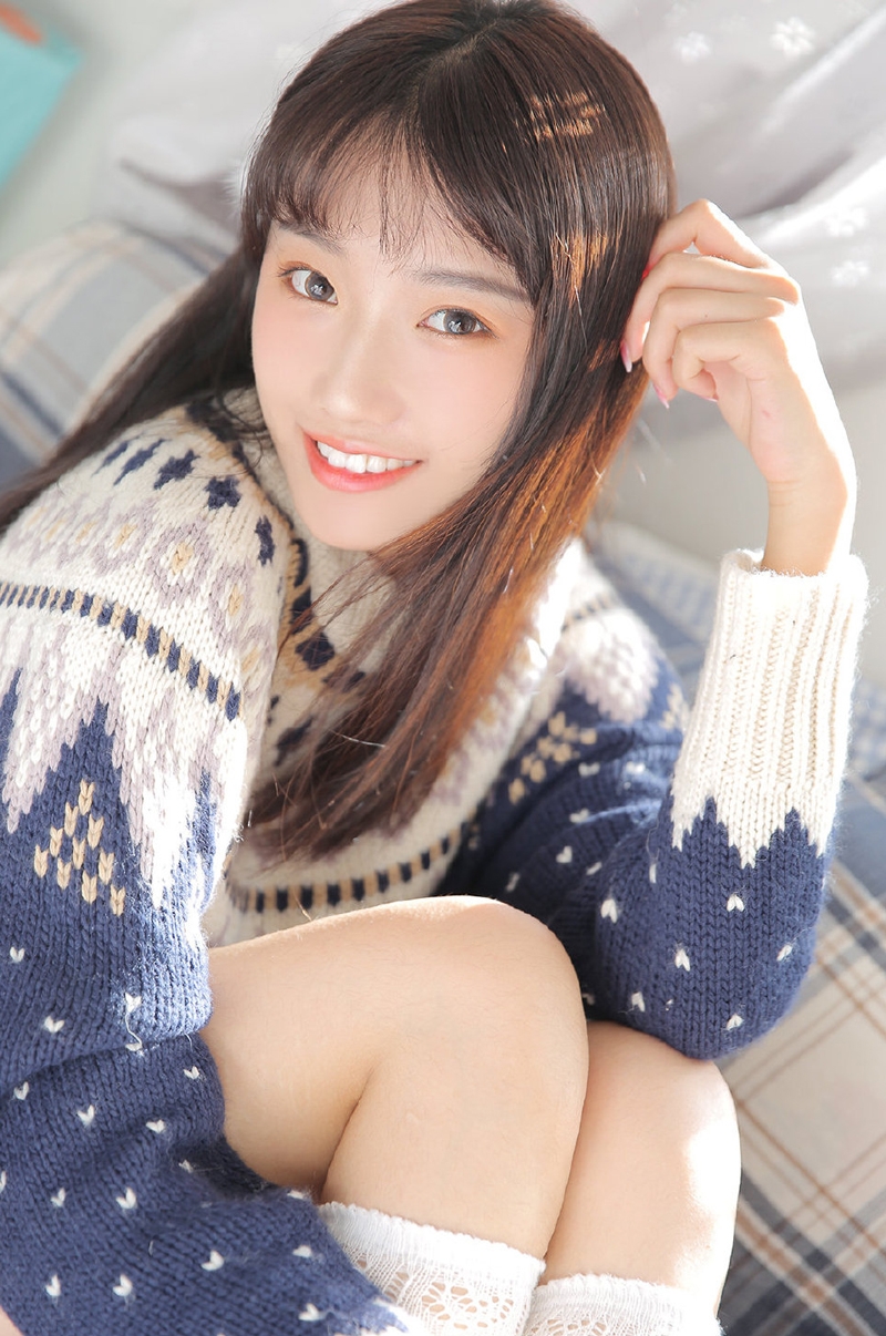 齐刘海萌妹子青春靓丽精选图片