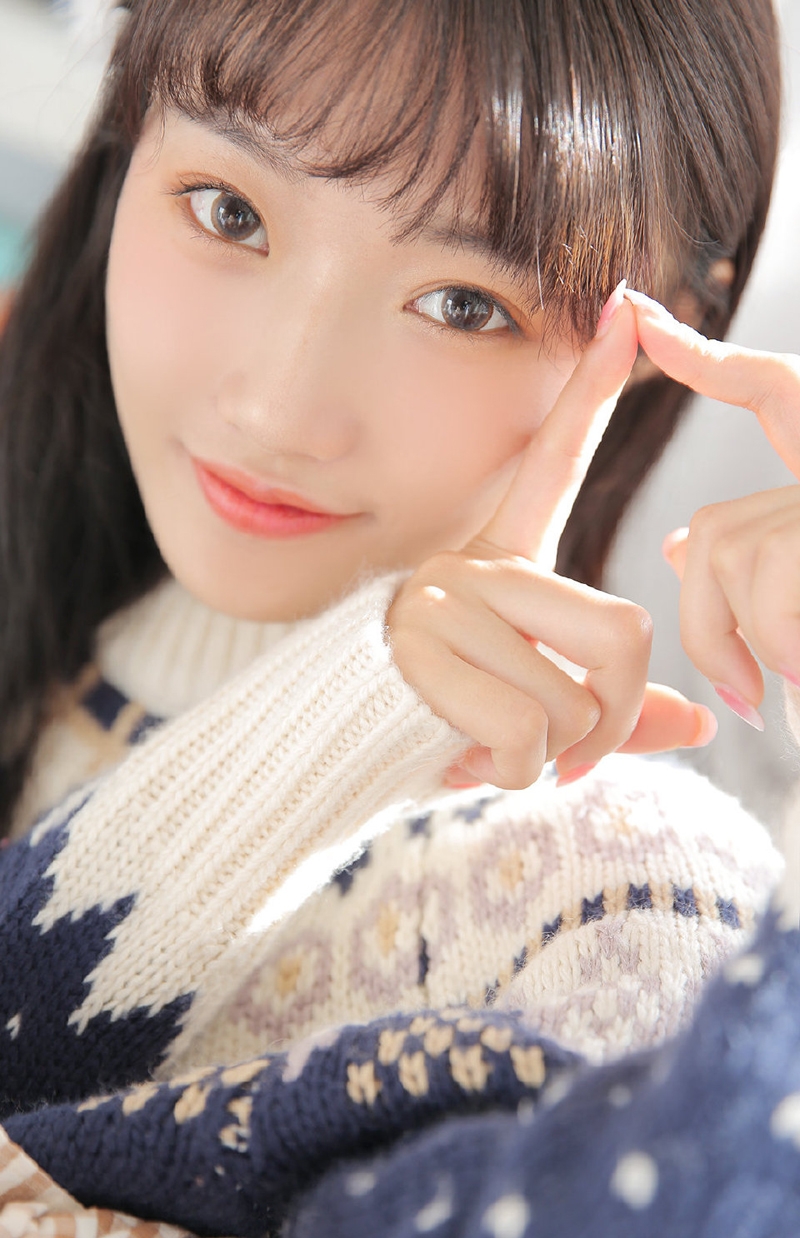 齐刘海萌妹子青春靓丽精选图片