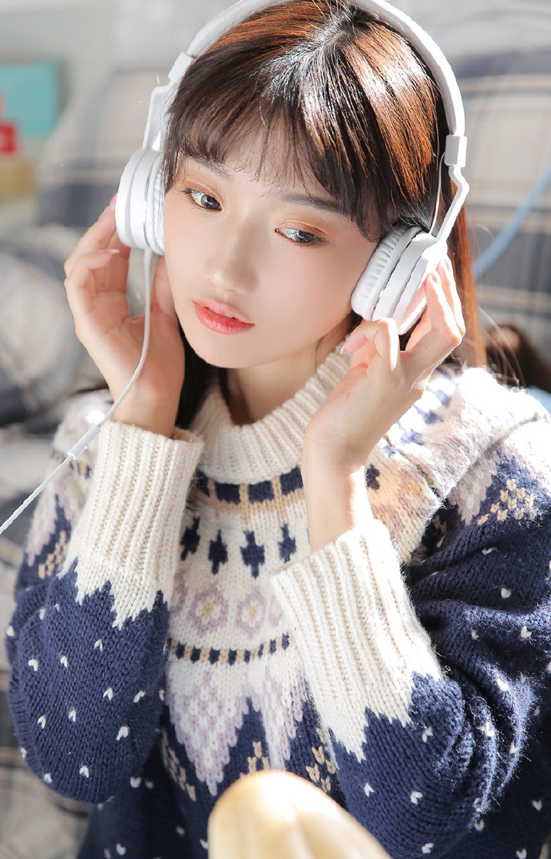 齐刘海萌妹子青春靓丽精选图片