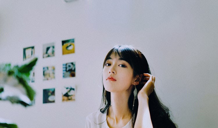 童颜巨乳美女萝莉极品美腿热图