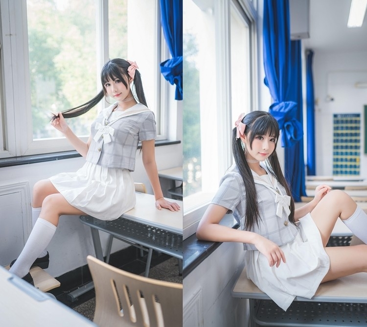 双马尾美女学生妹白丝美腿写真