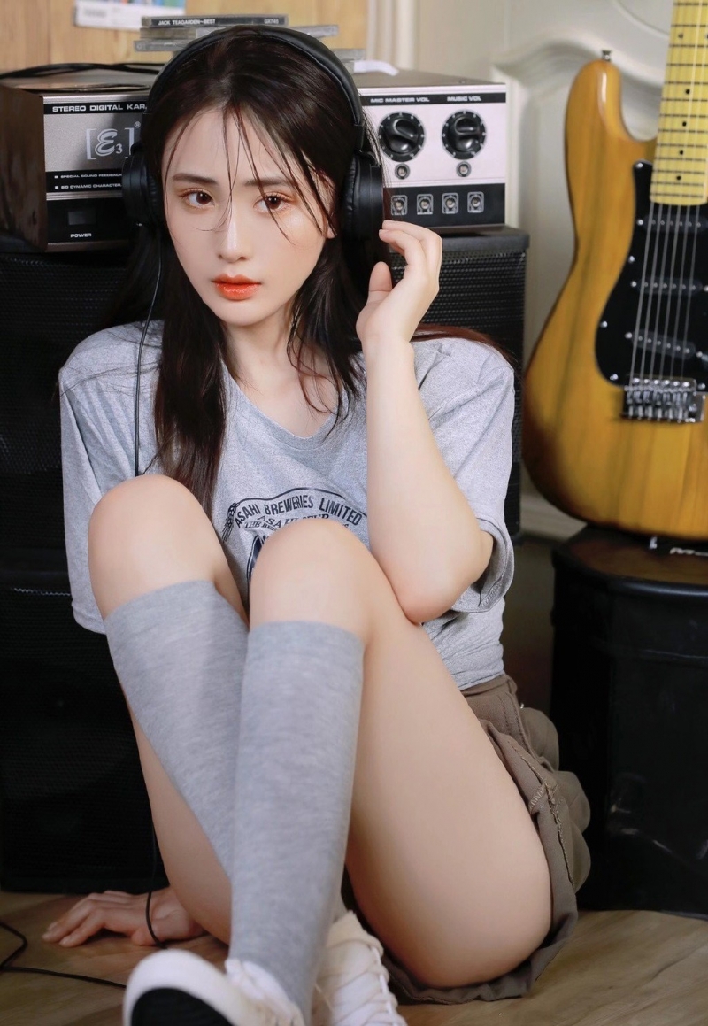 青春靓丽邻家女孩裤袜美腿写真