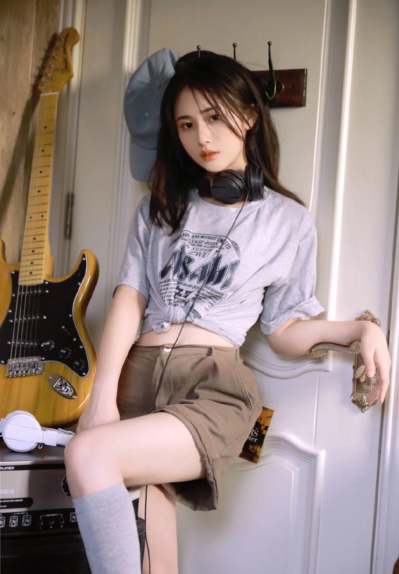 青春靓丽邻家女孩裤袜美腿写真