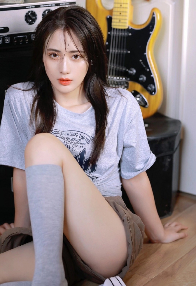 青春靓丽邻家女孩裤袜美腿写真