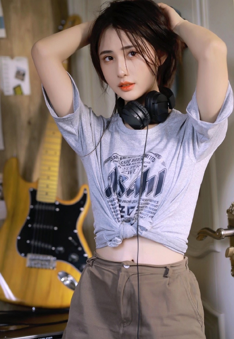 青春靓丽邻家女孩裤袜美腿写真