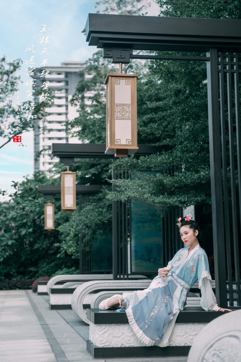 清新脱俗汉服美女唯美古风摄影